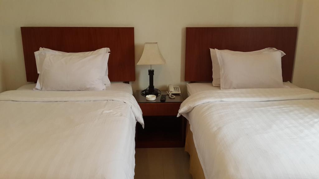 Kailani Hotel